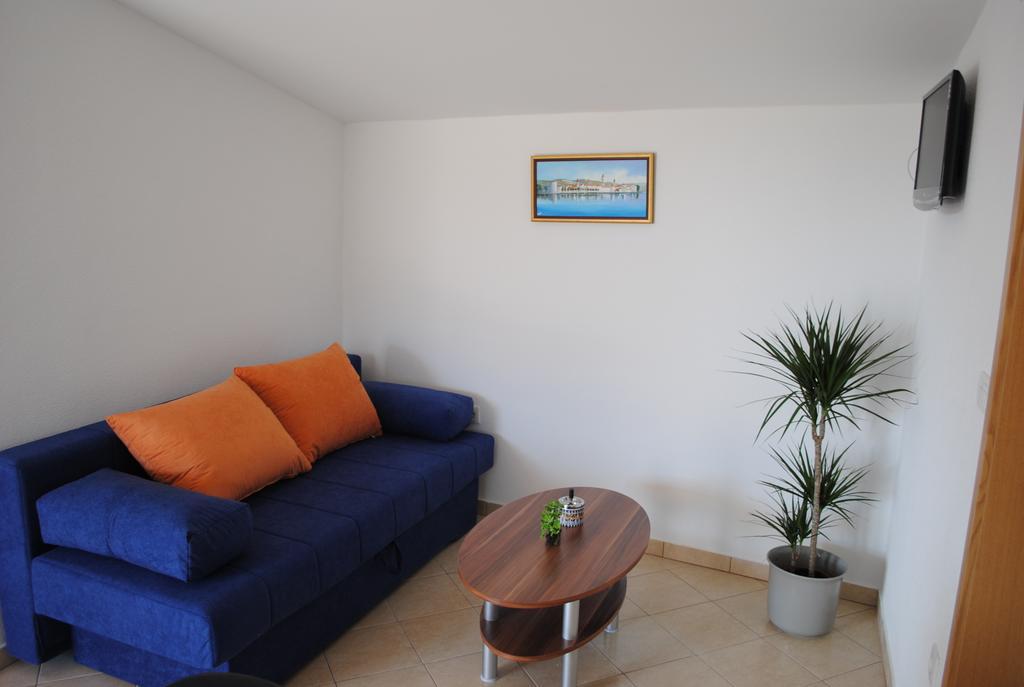 Apartments Kairos - Bili 9 Kaštela Kamer foto
