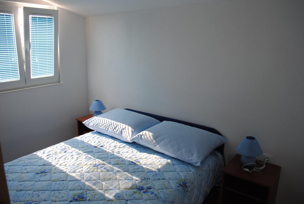 Apartments Kairos - Bili 9 Kaštela Kamer foto