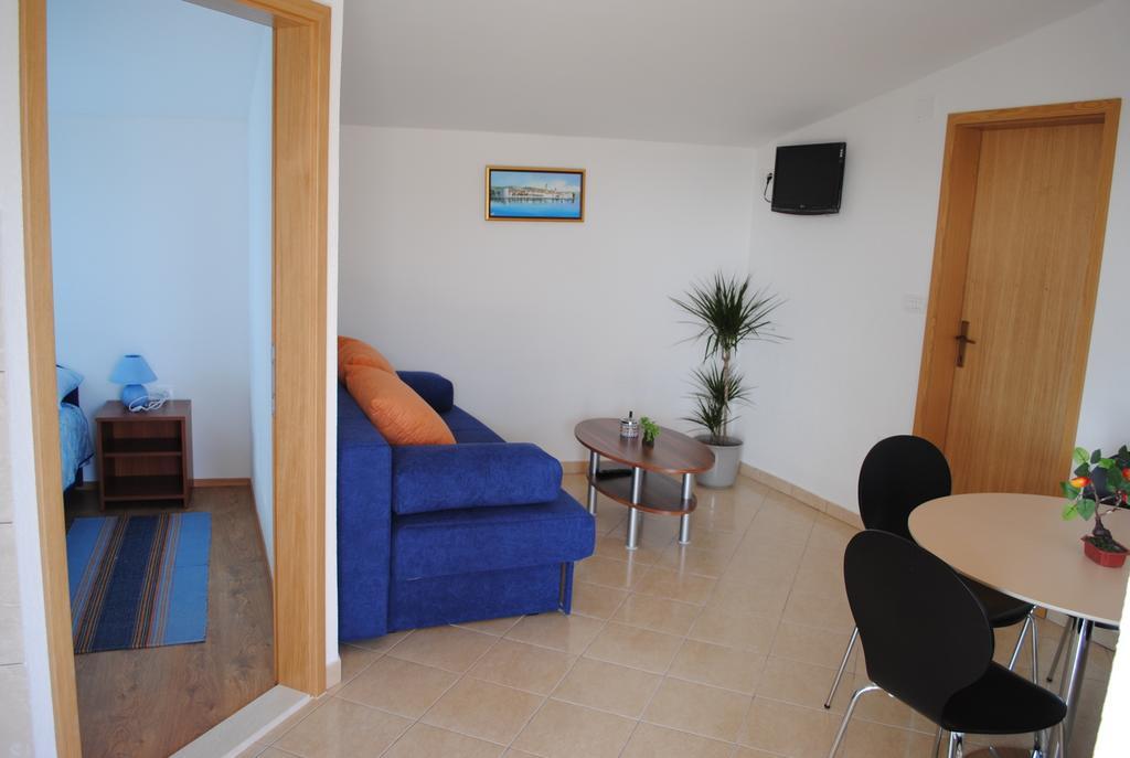 Apartments Kairos - Bili 9 Kaštela Kamer foto