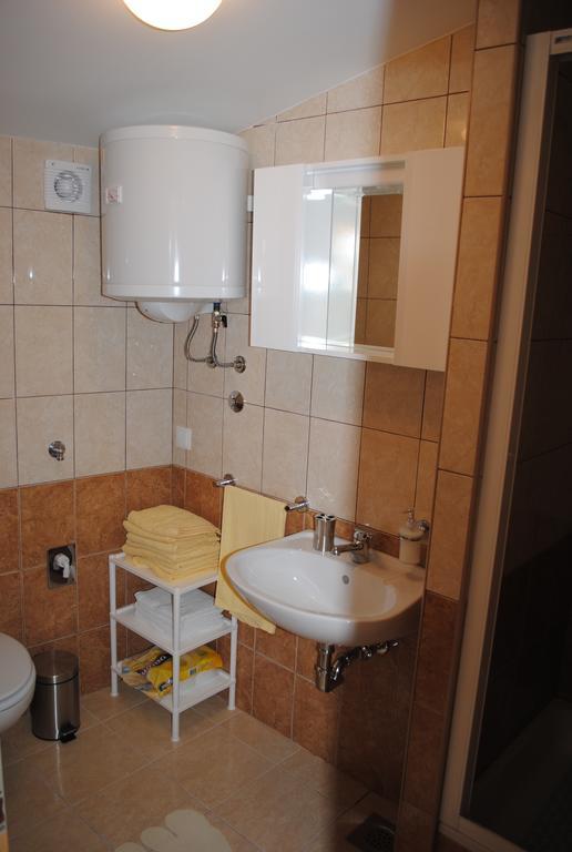 Apartments Kairos - Bili 9 Kaštela Kamer foto